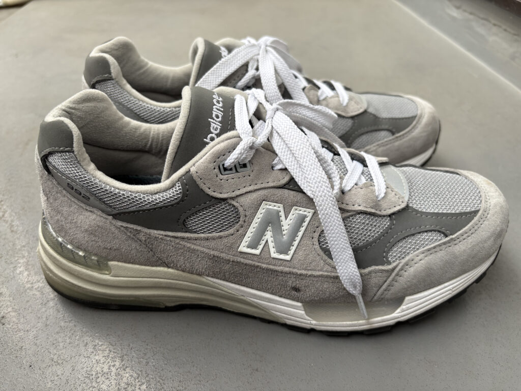 ニューバランス 992 サイドプロファイルとソールの厚み
